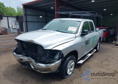 2018 Ram 1500 Slt 4X4 6'4 Box z USA, uszkodzony, nr VIN 1C6RR7GG0JS120371